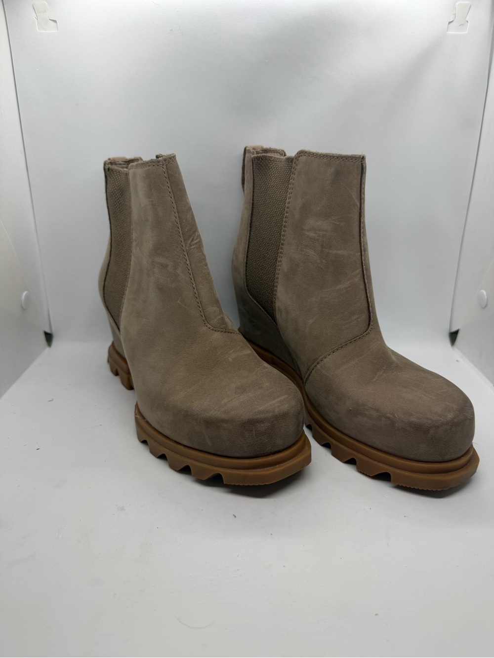 Sorel Taupe Suede Wedge Chelsea Boots with Tan Lug Sole
